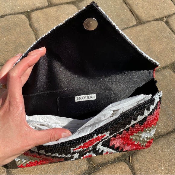 NWT Beaded Convertible Envelope Clutch - Picture 6 of 8